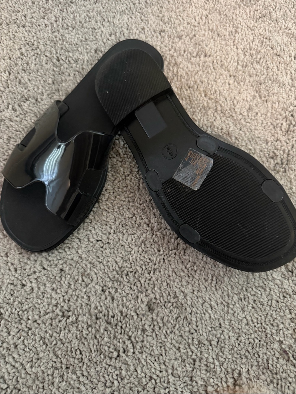 Shade & Shore Black Patent Slide Sandals - Picture 3 of 3
